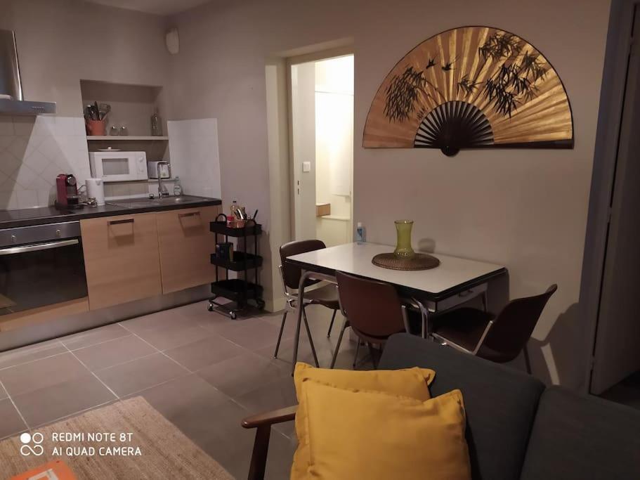 Bel Appartement Dans Centre Historique 亞維農 外观 照片